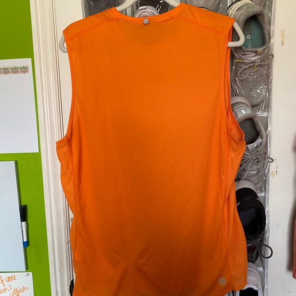 OBO! Men's Nike Dri-Fit Tank Top - Picture 4 of 4